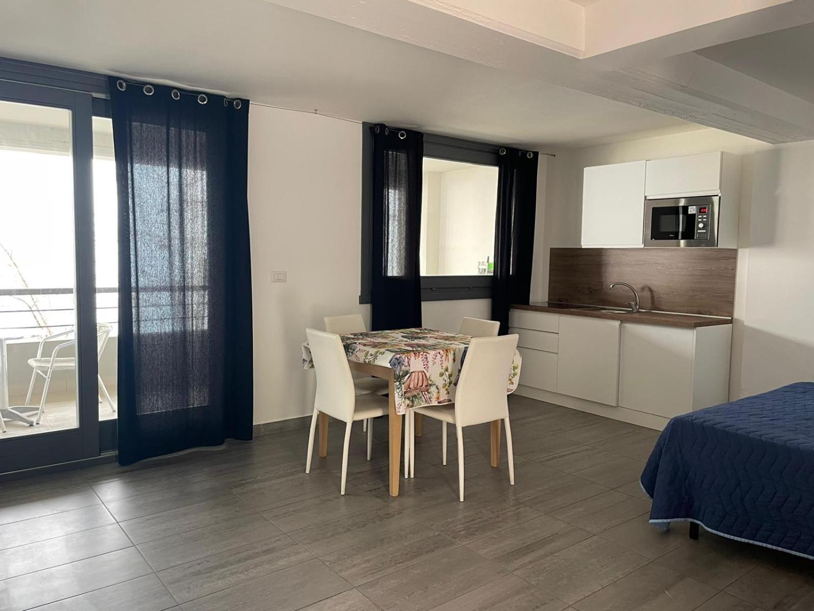 Casa Vacanza Acquamarina 托雷斯港 外观 照片