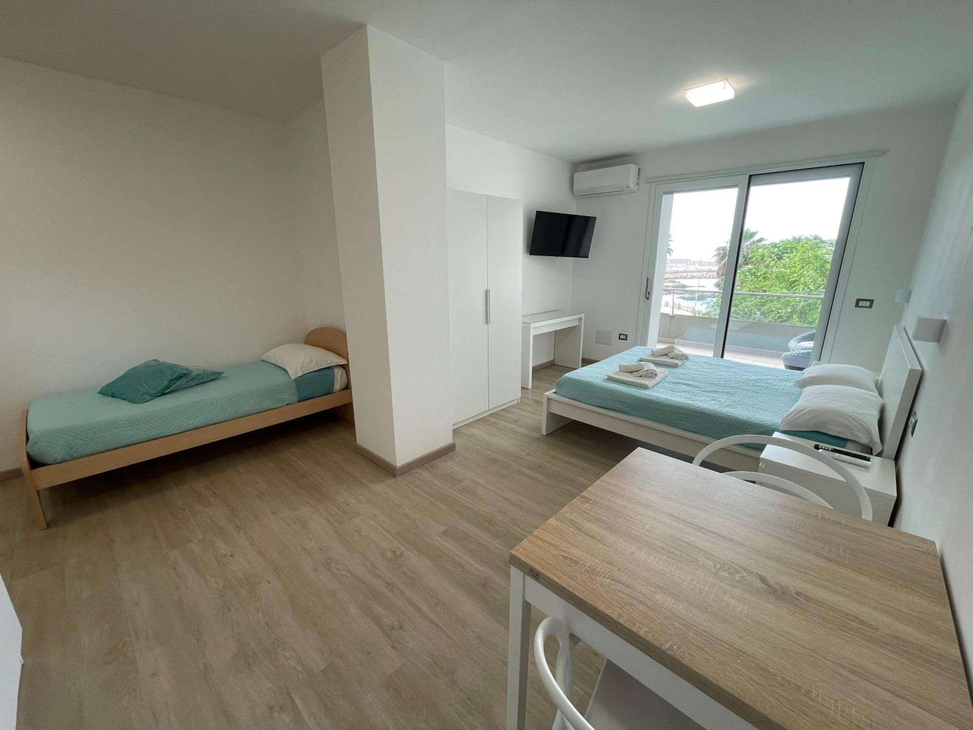 Casa Vacanza Acquamarina 托雷斯港 外观 照片